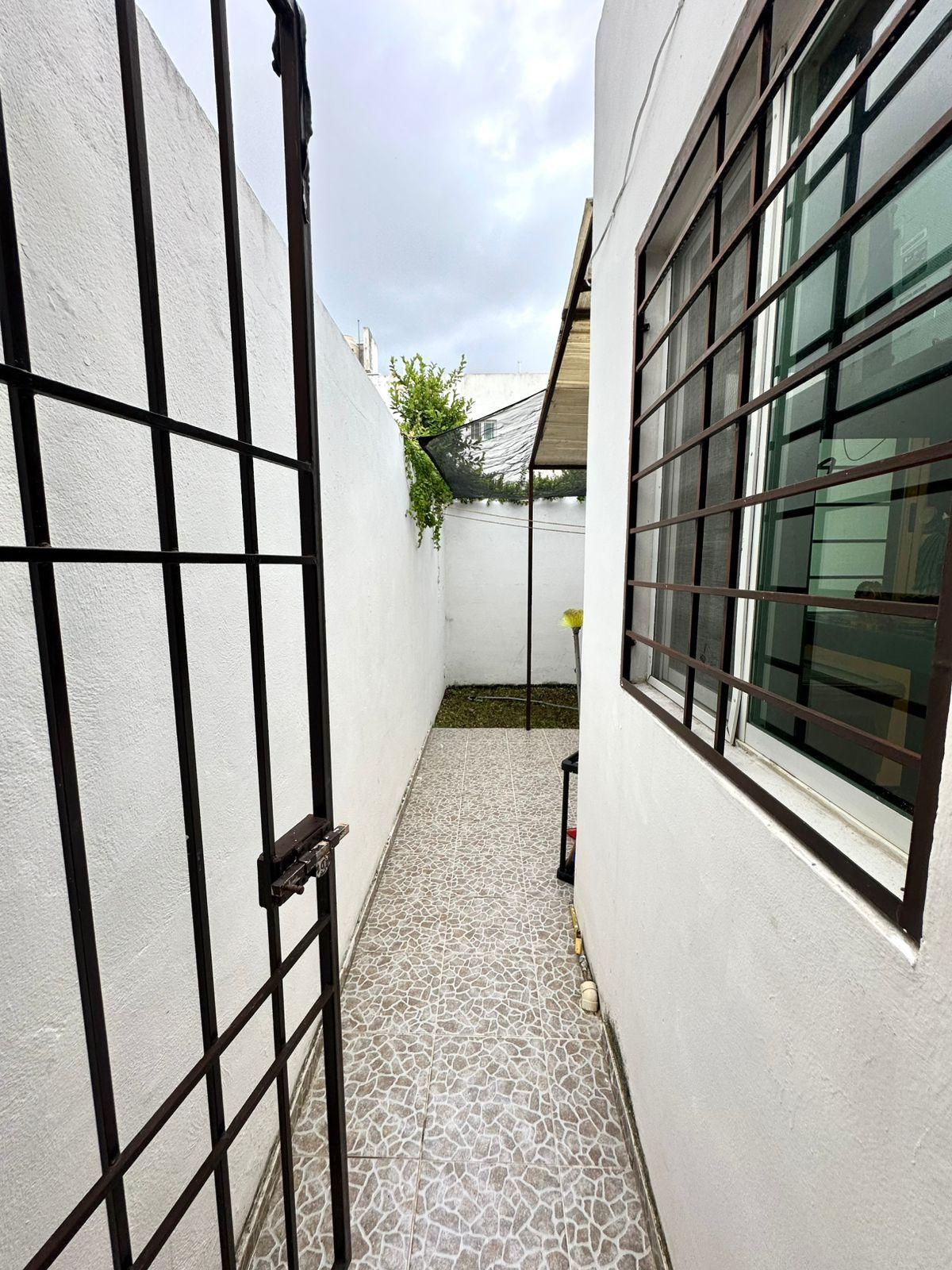 Casa en Venta en Santa Fe II Residencial Madrid Cancún – 2 Recámaras, 2 Niveles