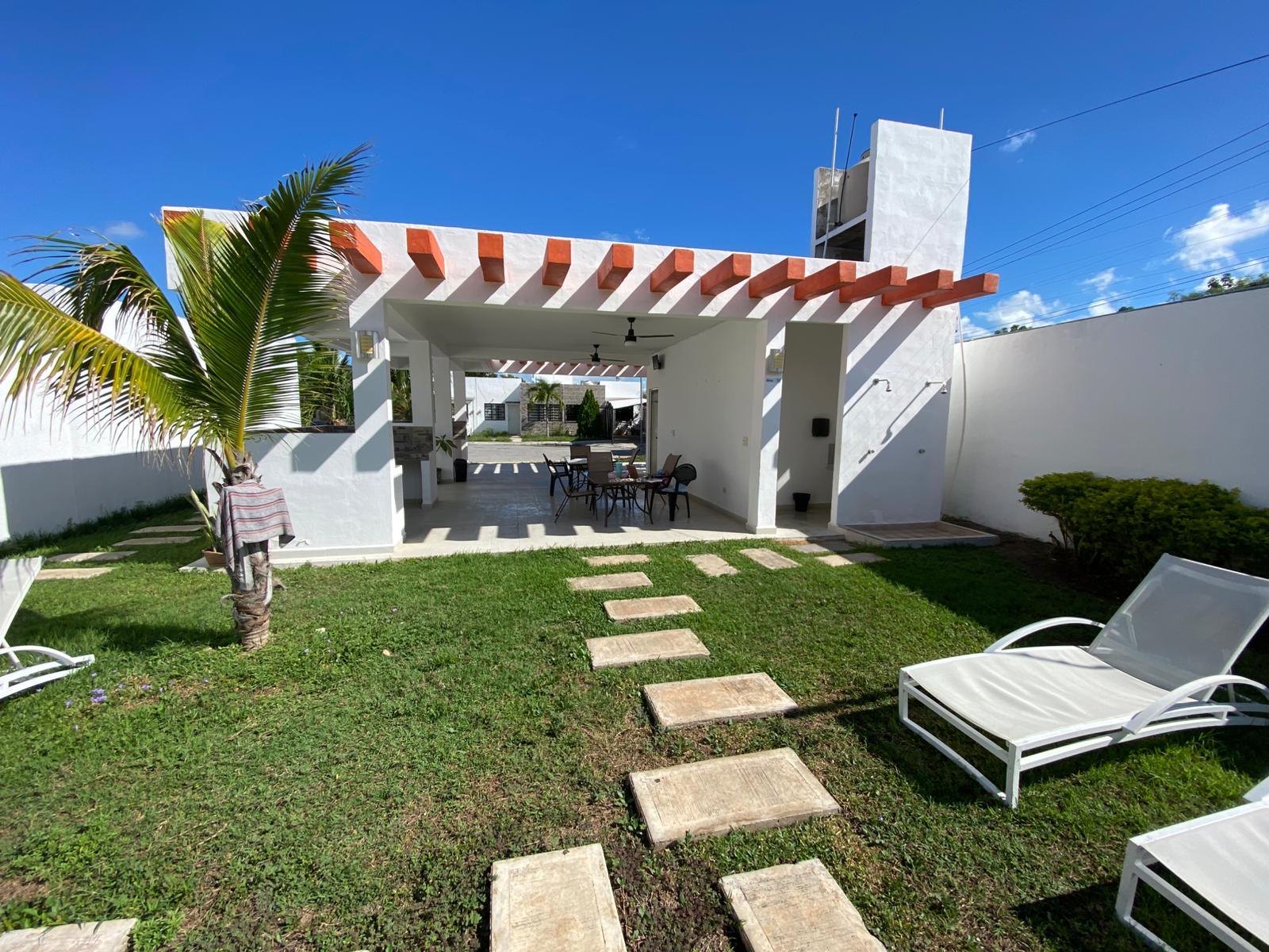 Casa de 1 Nivel en Renta en Delicias del Sur 1, Cancún – 2 Recámaras, Alberca y Seguridad 24/7