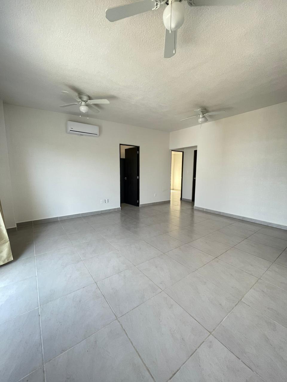Departamento en Venta en Fraccionamiento Izamal Sur Cancún | 3 Recámaras y Alberca
