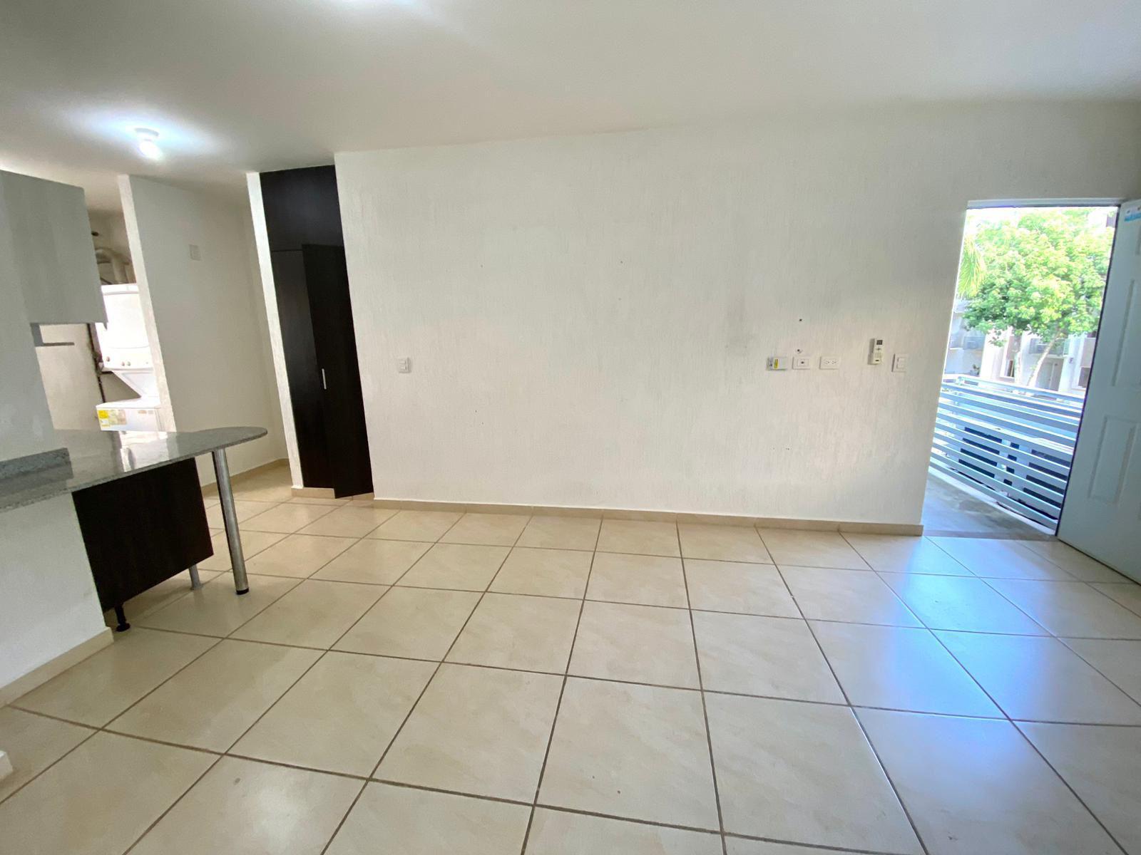 Beautiful Apartment for Sale in Jardines 4 – 2 Bedrooms, Pool View