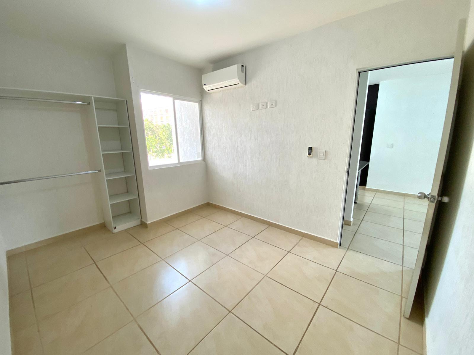 Beautiful Apartment for Sale in Jardines 4 – 2 Bedrooms, Pool View