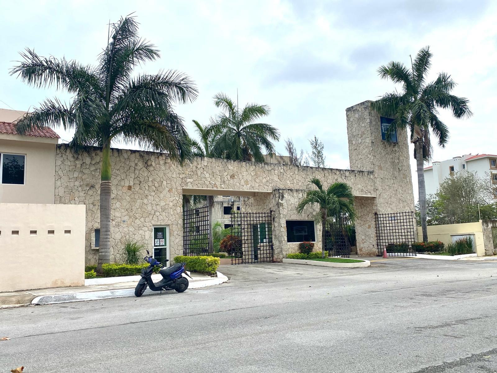 Vendo hermoso departamento en Condominio La Vista, El Table Cancún, con 3 recámaras y vista a la alberca