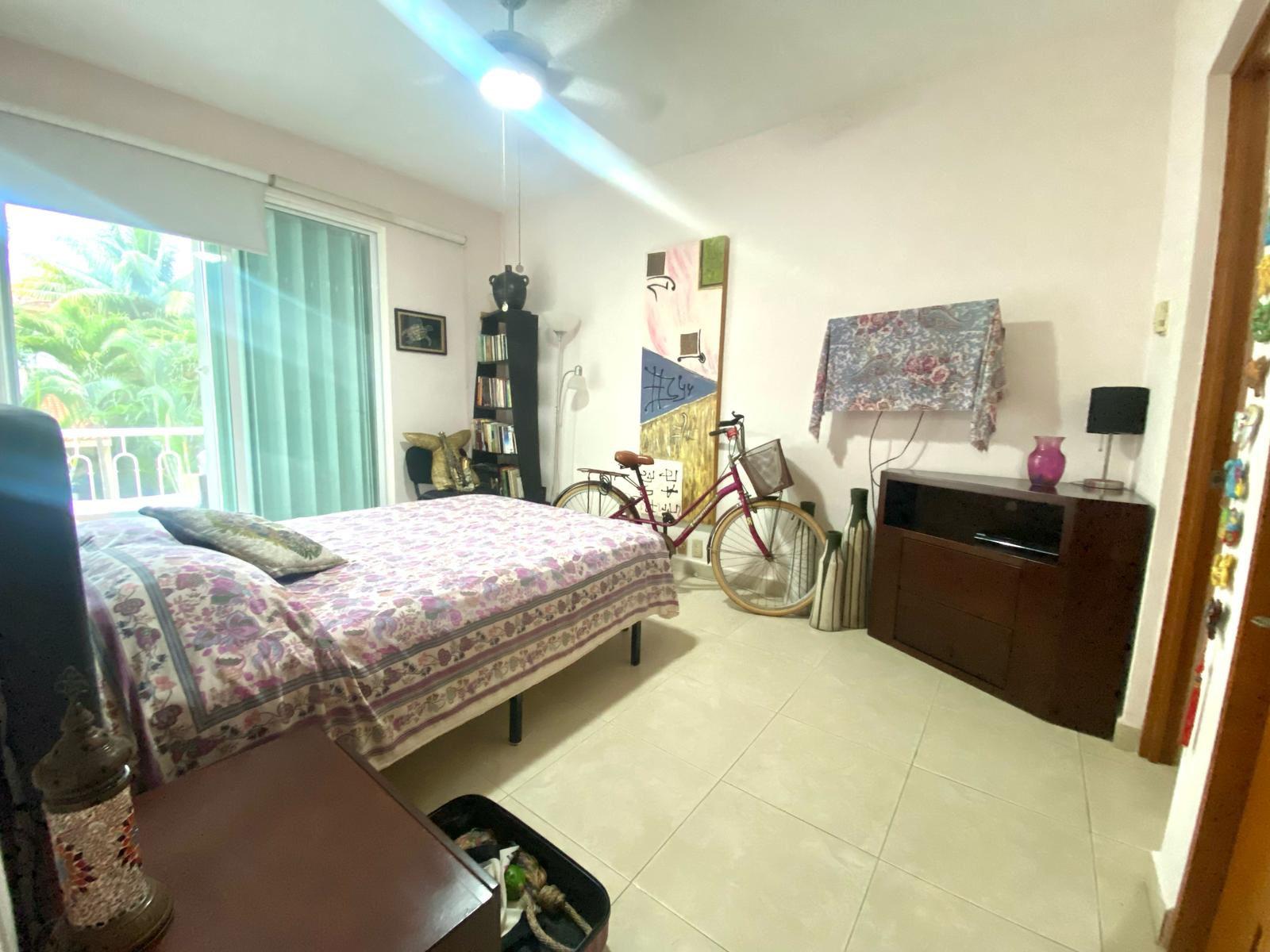 Vendo hermoso departamento en Condominio La Vista, El Table Cancún, con 3 recámaras y vista a la alberca