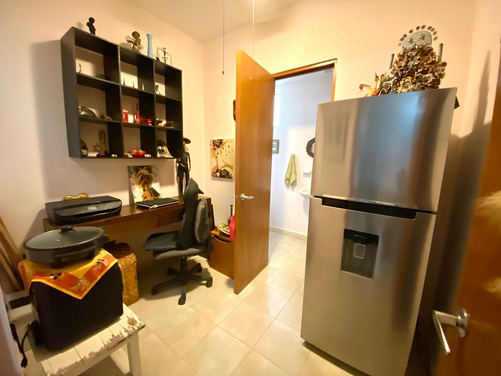 Vendo hermoso departamento en Condominio La Vista, El Table Cancún, con 3 recámaras y vista a la alberca