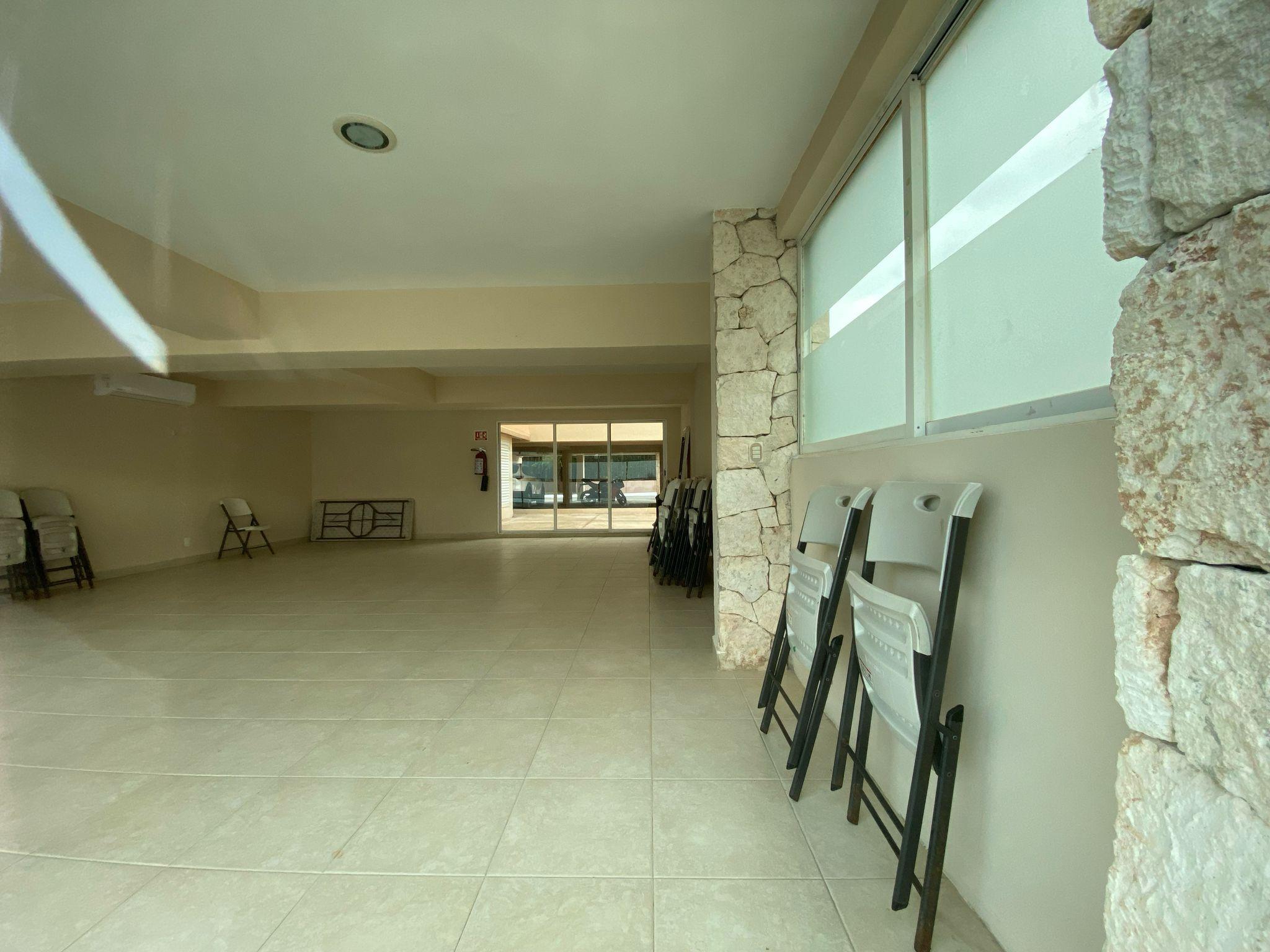 Vendo hermoso departamento en Condominio La Vista, El Table Cancún, con 3 recámaras y vista a la alberca