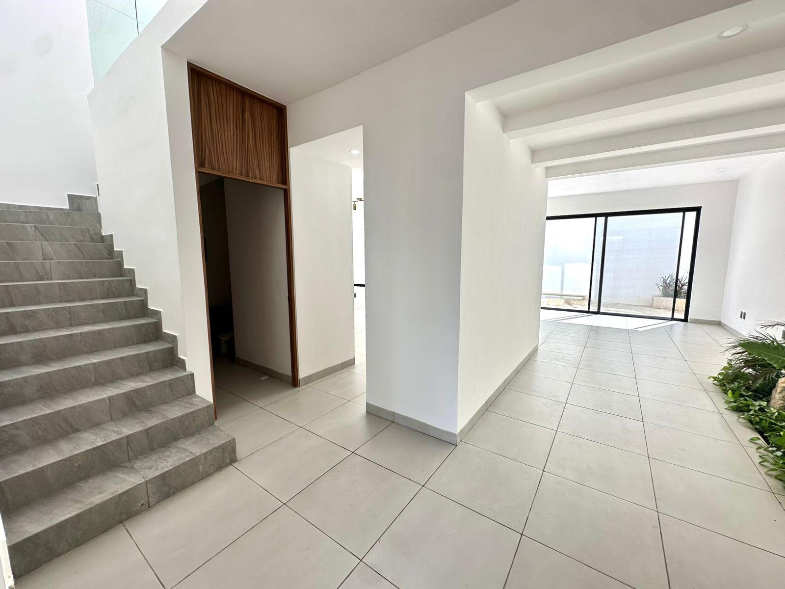 Vendo hermosa casa moderna de 2 niveles
