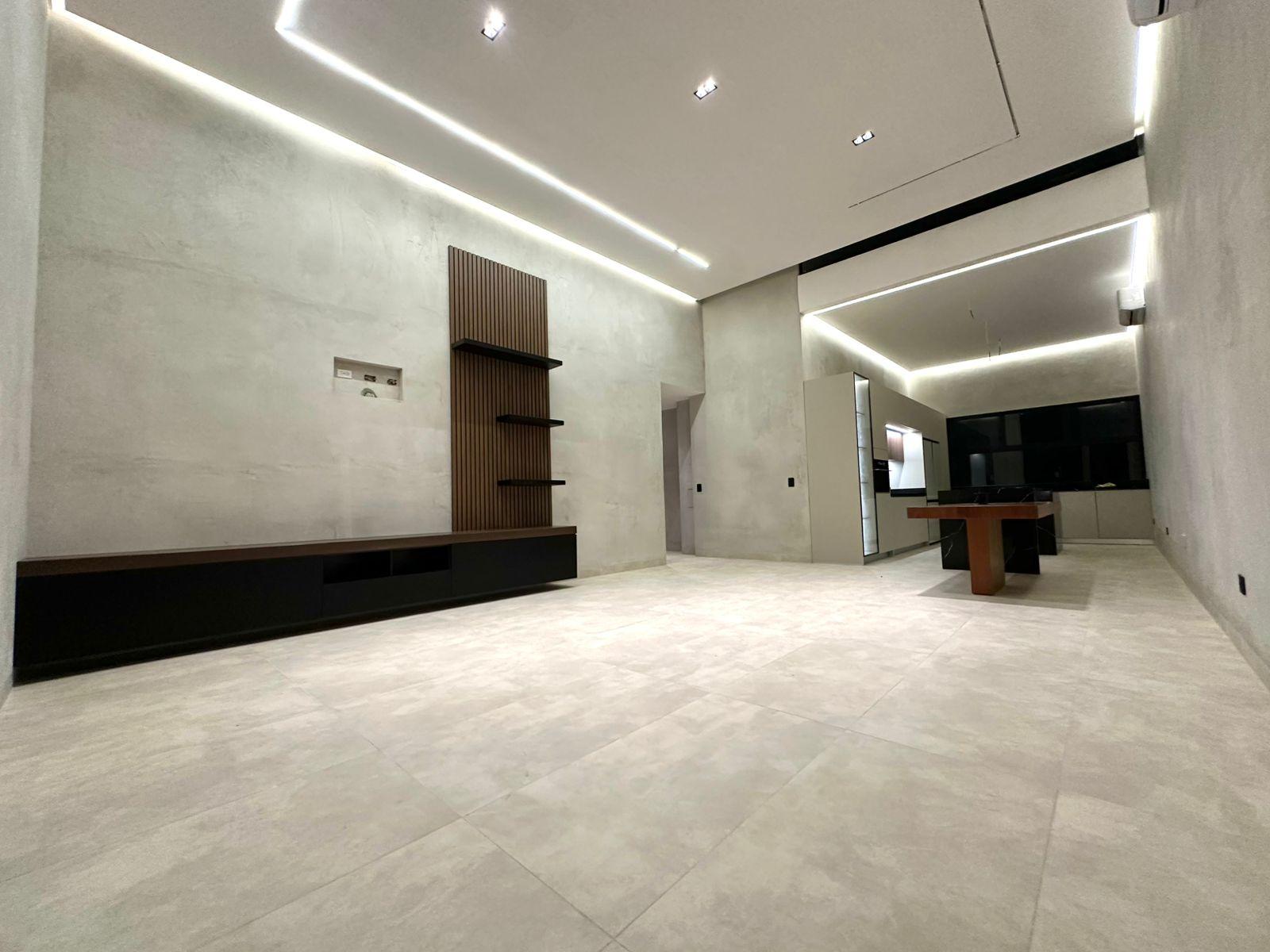 Casa de Lujo en Esquina con Alberca y Rooftop en Residencial Vía Cumbres, Cancún